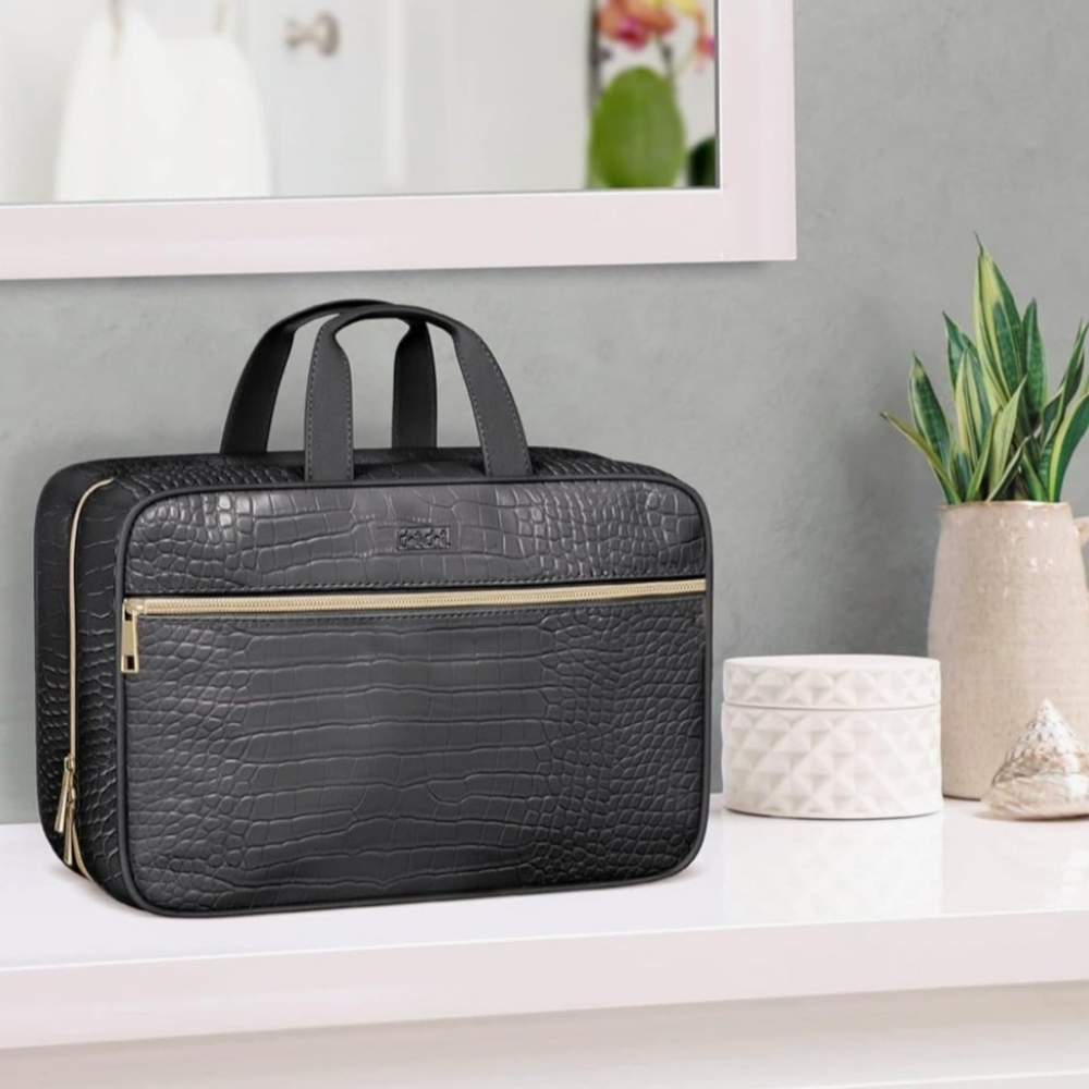 Elegant Black Crocodile-Embossed Travel Bag